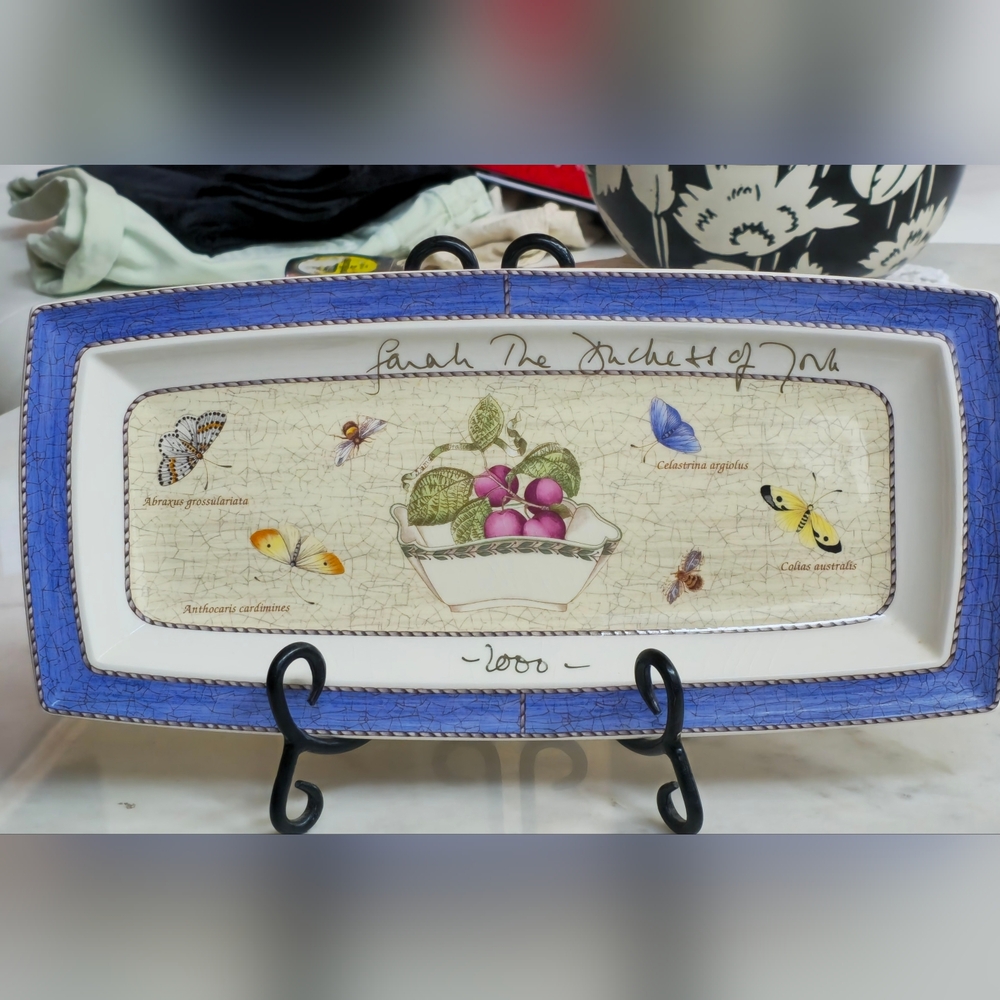 Vintage Collectible Wedgewood Queensware 1997 Sarah's Garden Platter Signed